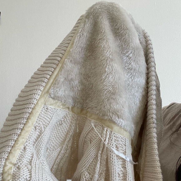 Knitted fall vest - Picture 3 of 3